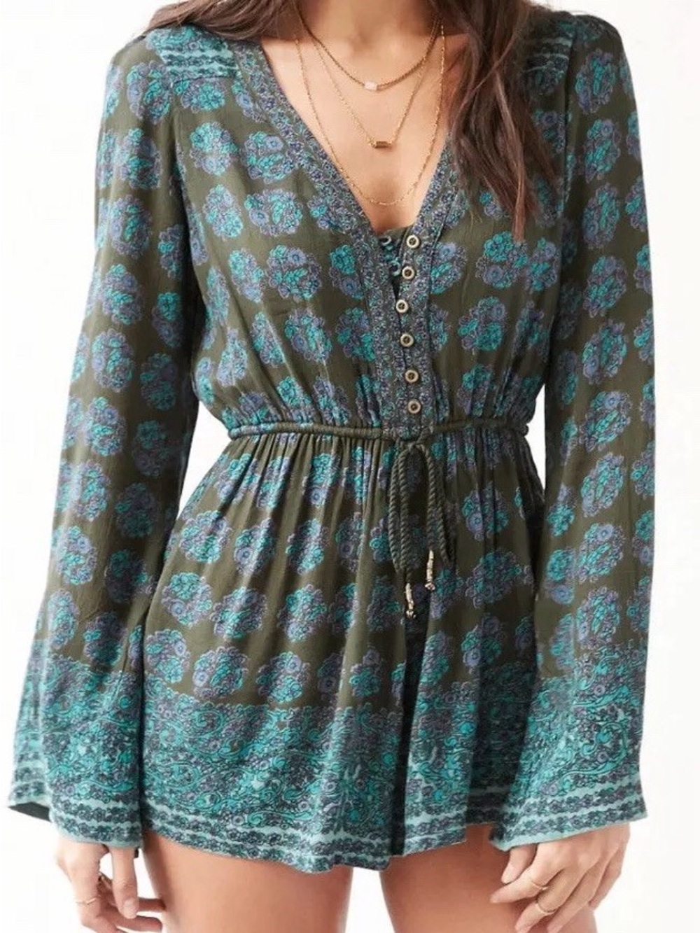 NWOT Ecote Helena Romper, size medium in olive/multi